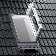 Finestra per tetto Velux GXU 0066  - Finestra per l'uscita sul tetto in poliuretano bianco VETRATA ENERGY CLIMA